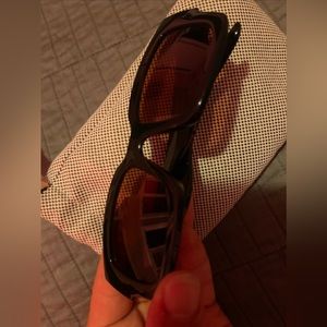 Tory Burch sunglasses tortoise shell brown lenses able to pop colors really good